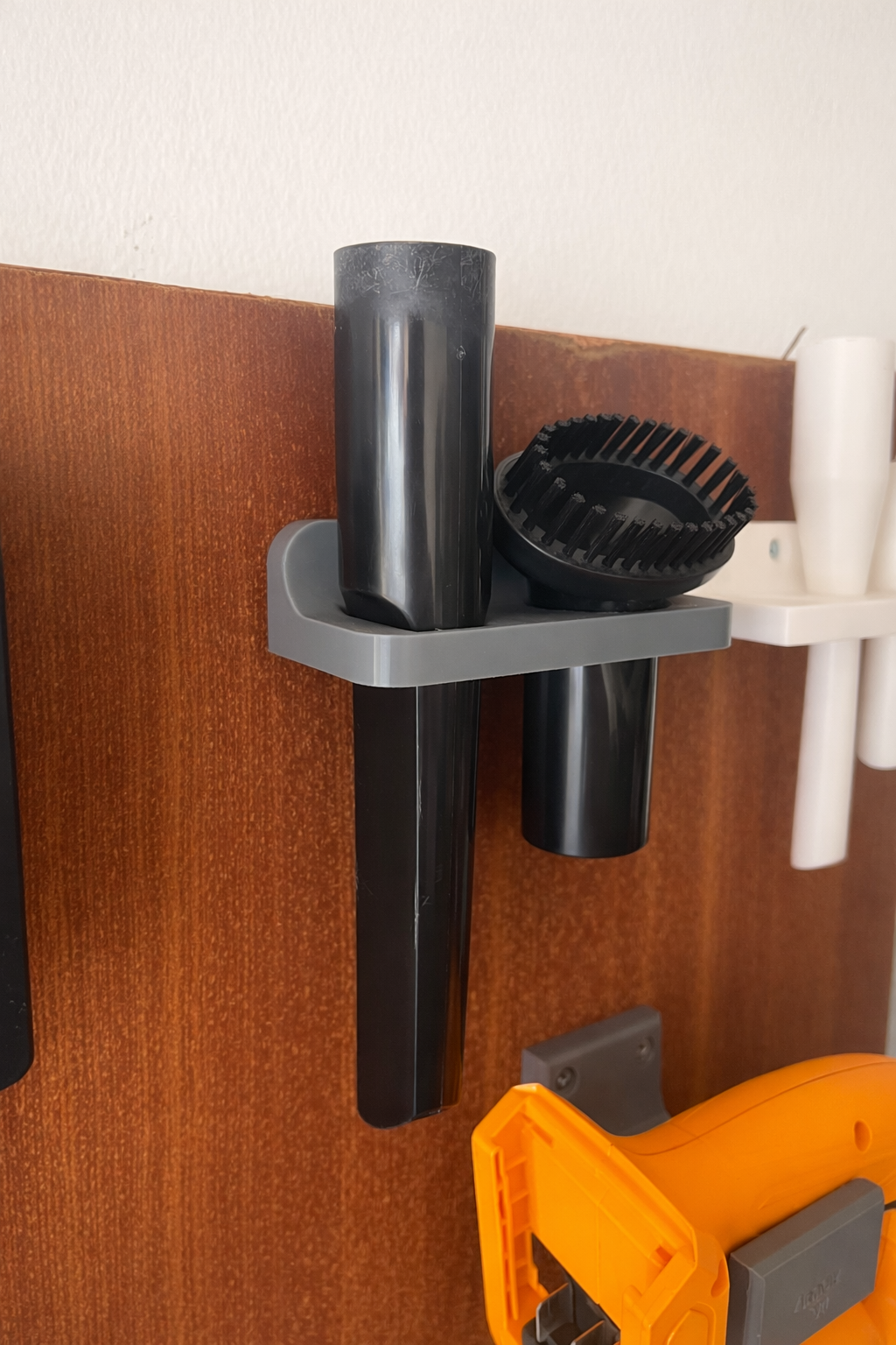 INGCO Vaccuum Brush Mount