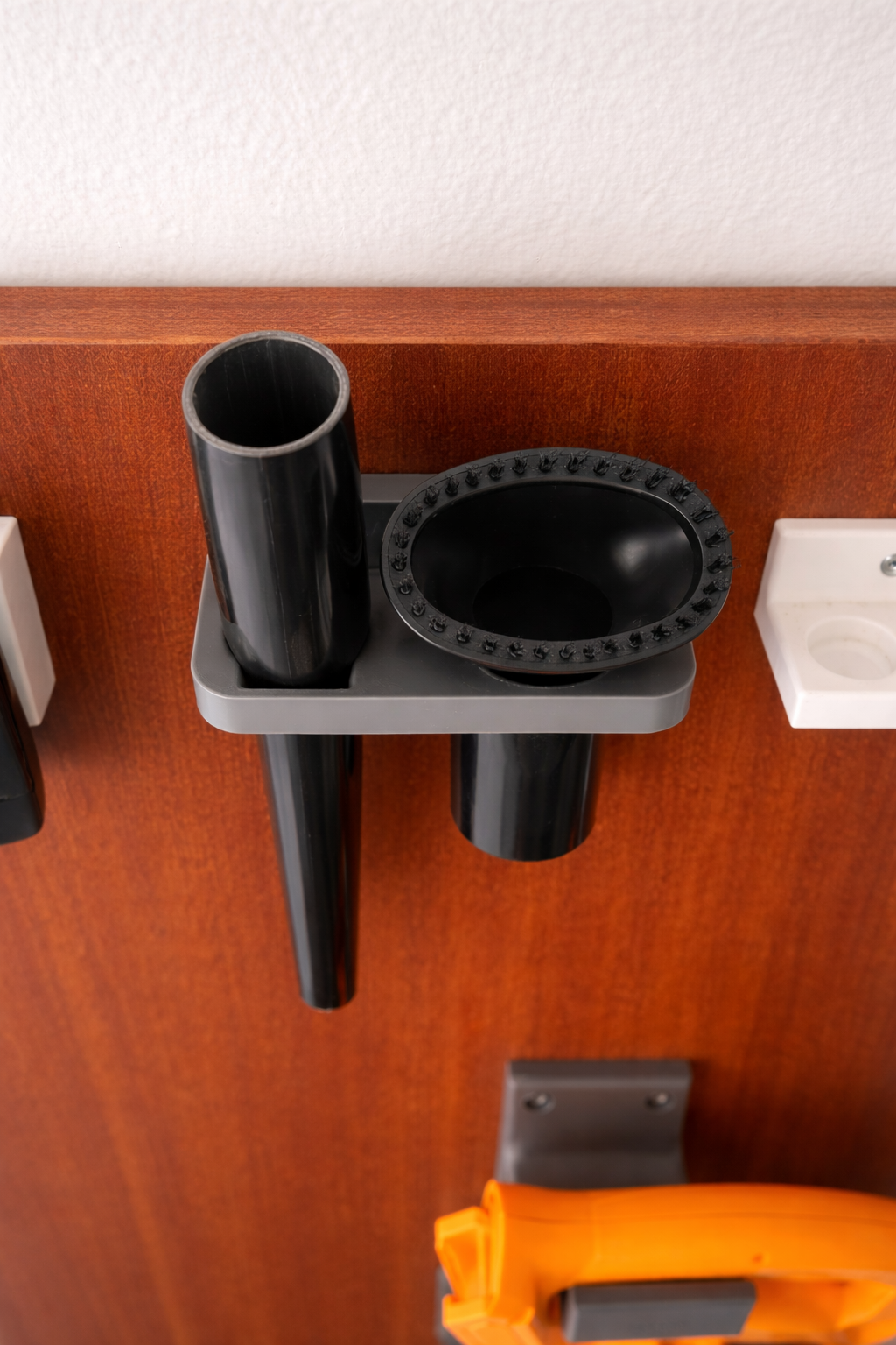 INGCO Vaccuum Brush Mount