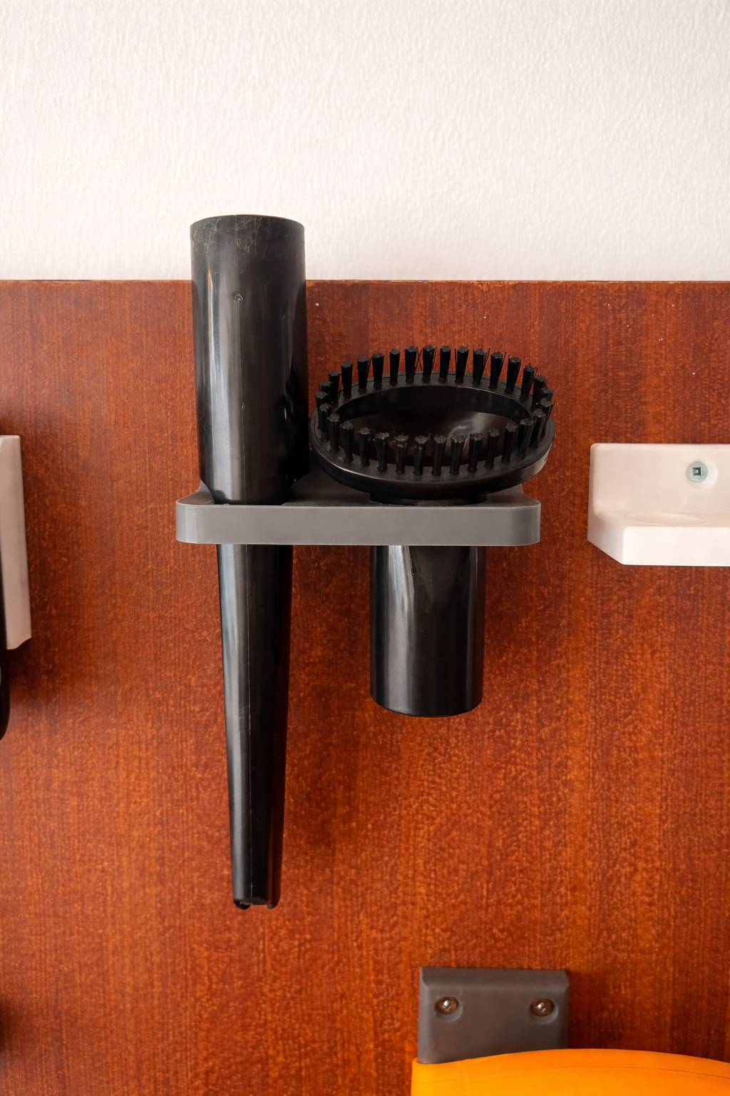 INGCO Vaccuum Brush Mount