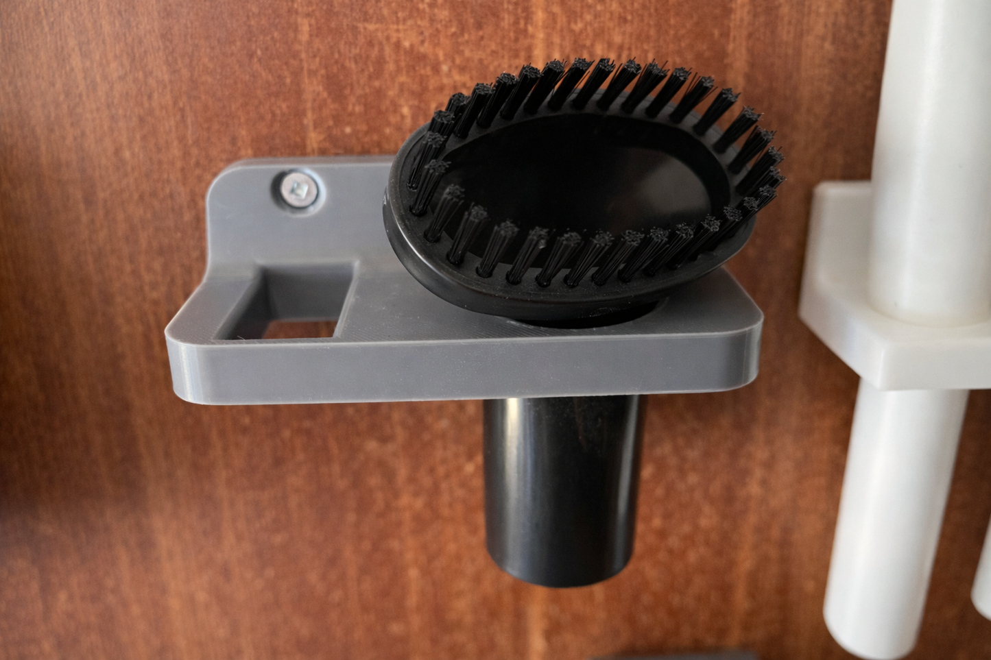 INGCO Vaccuum Brush Mount